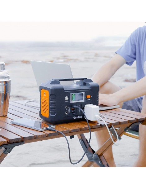 FlashFish E200 151WH/200W Stazione di Alimentazione Portatile con 7 Porte di Ricarica Solare/AC/Spina Auto Offerte