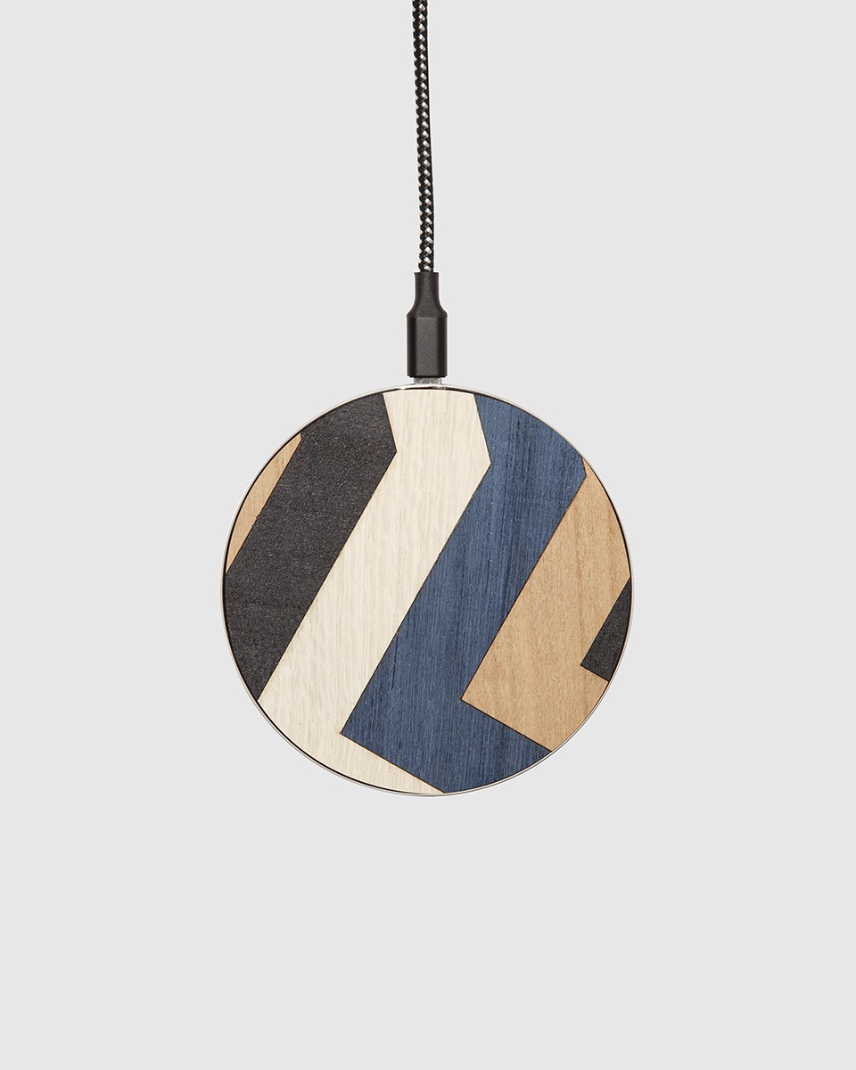 Wood'd Riga Blu Charger Acquista Ora
