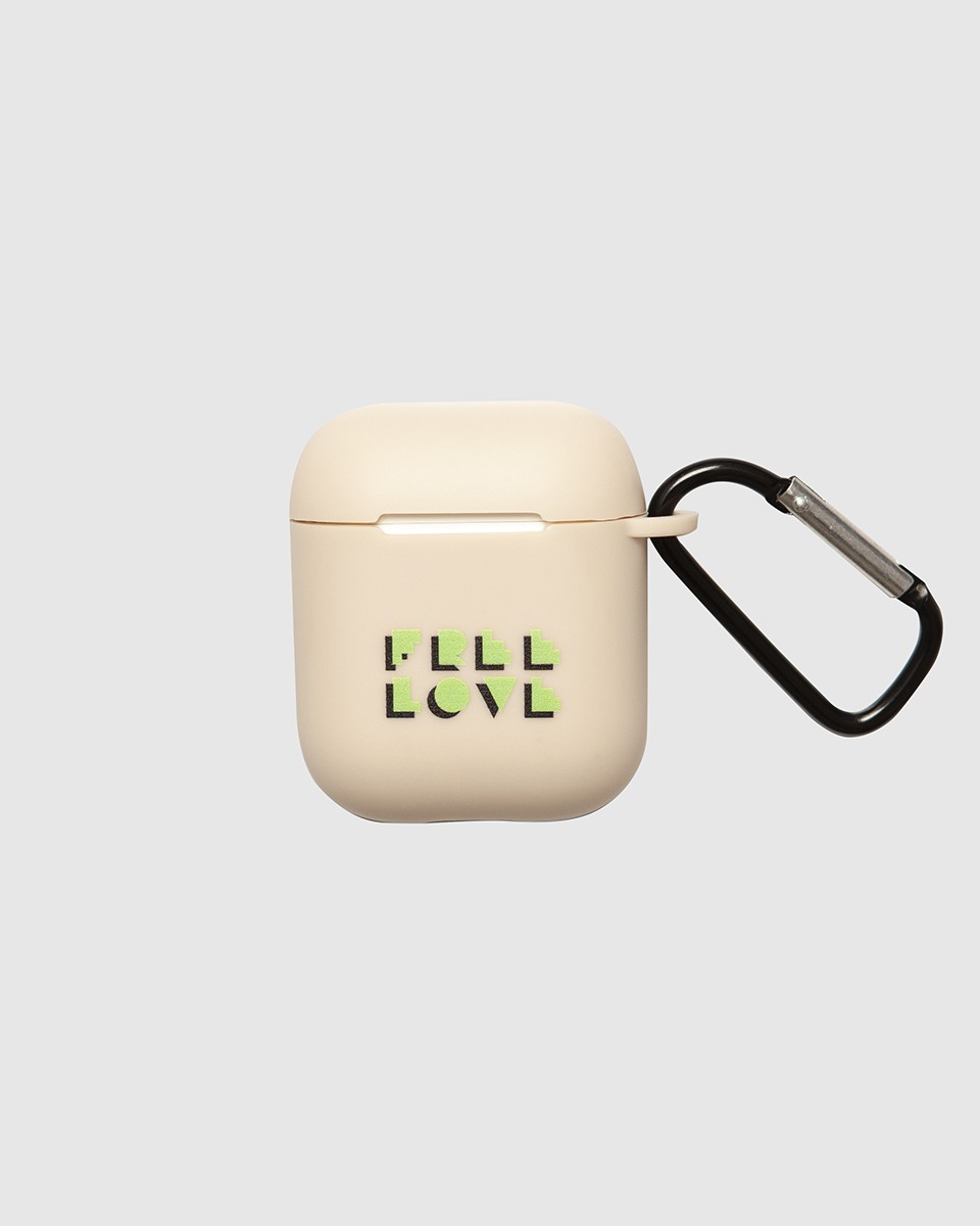 Wood'd AirPods Case Free Love