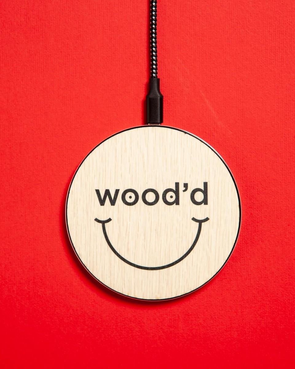 Wood'd Smile Charger Outlet